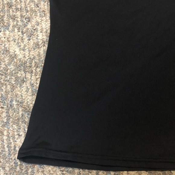 Black short sleeve cut out t-shirt - Picture 3 of 9